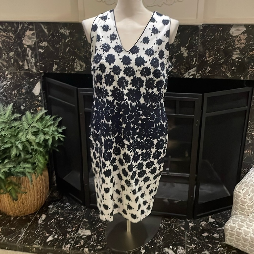 Ann Taylor size 14